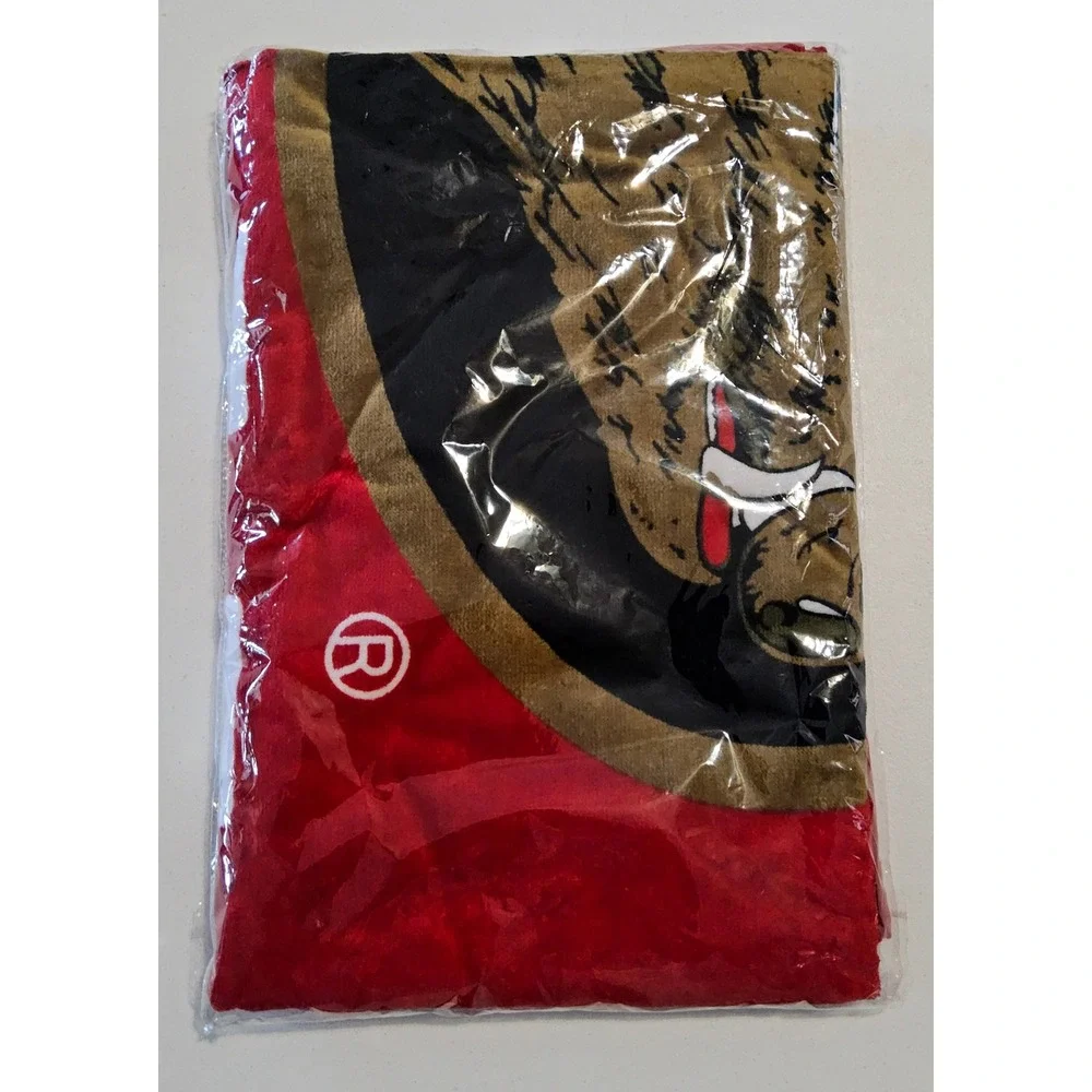 Boar's Head Beach Towel Red Logo‎ 100% Cotton Pool Summer Picnic NWOT